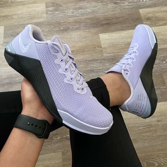 Nike Shoes - NEW Nike Metcon 5